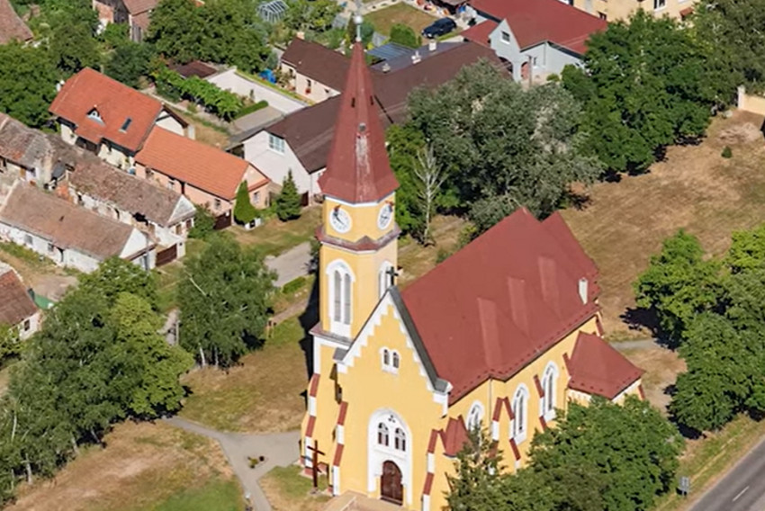 Kostol sv. archanjela Michala zdroj Obec Závod