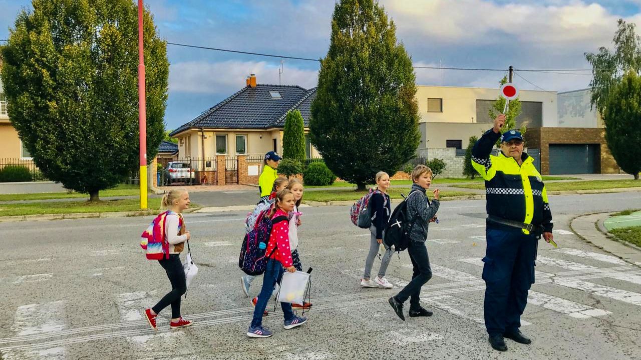 Gbely hľadajú prechodárov pre bezpečnosť pri škole. Zdroj: Mesto Gbely